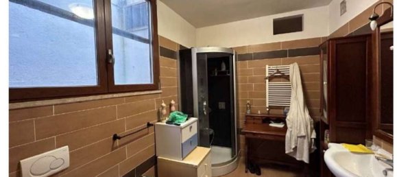 Дом с 3 комнатами в Помеция, Италия № 12627 4