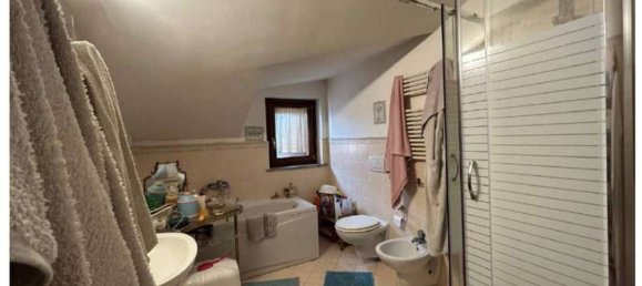 Дом с 3 комнатами в Помеция, Италия № 12627 21