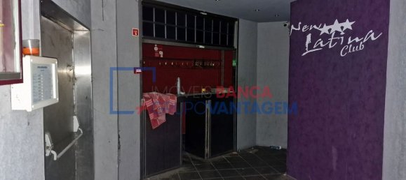 374m² Building in Brotas, Portugal No. 91683 10