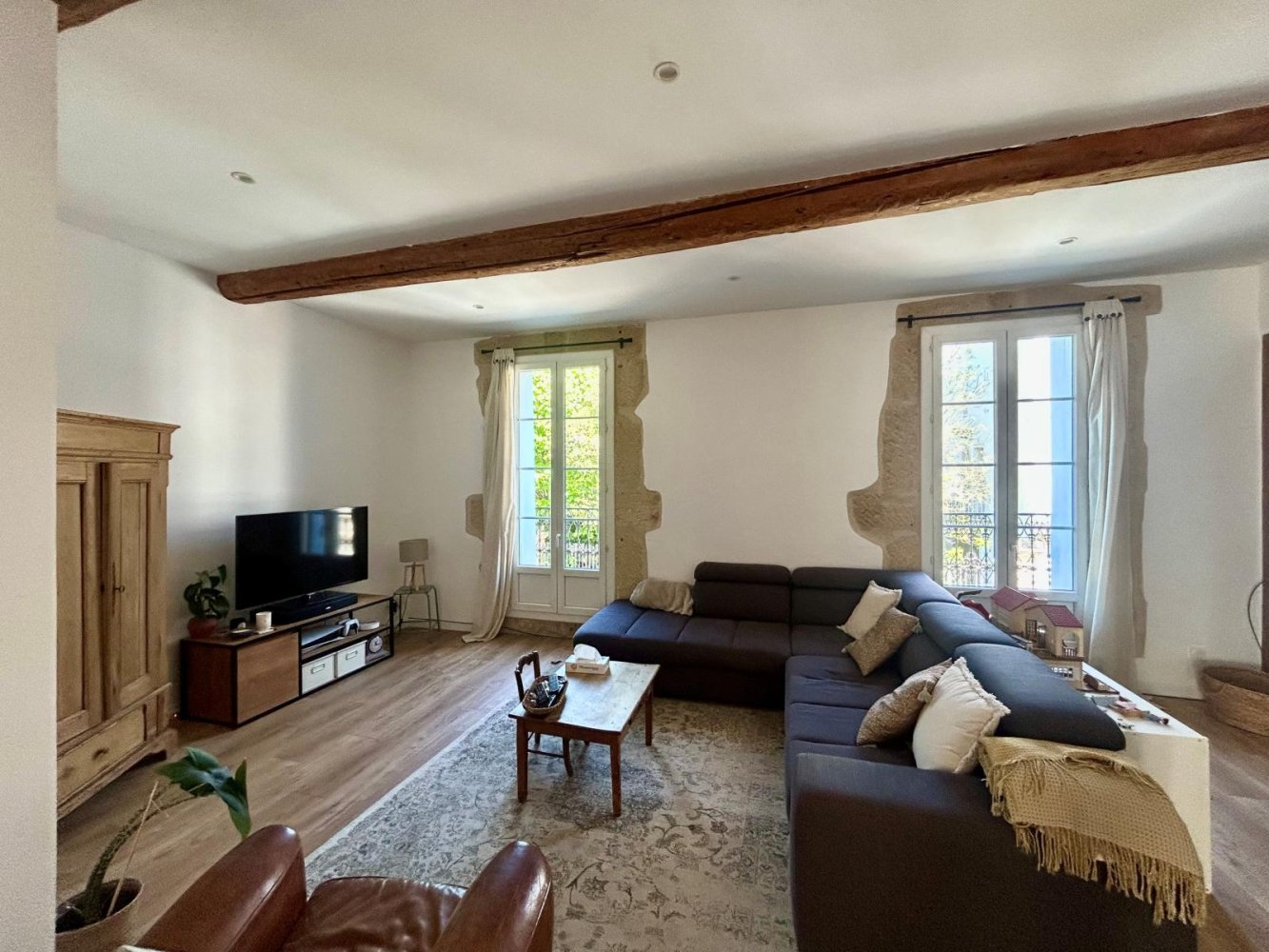 Casa de 4 habitaciónes en Pomerols, France No. 296841