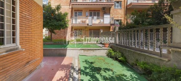 3 rooms Apartment in Rome, Italy No. 35689 18