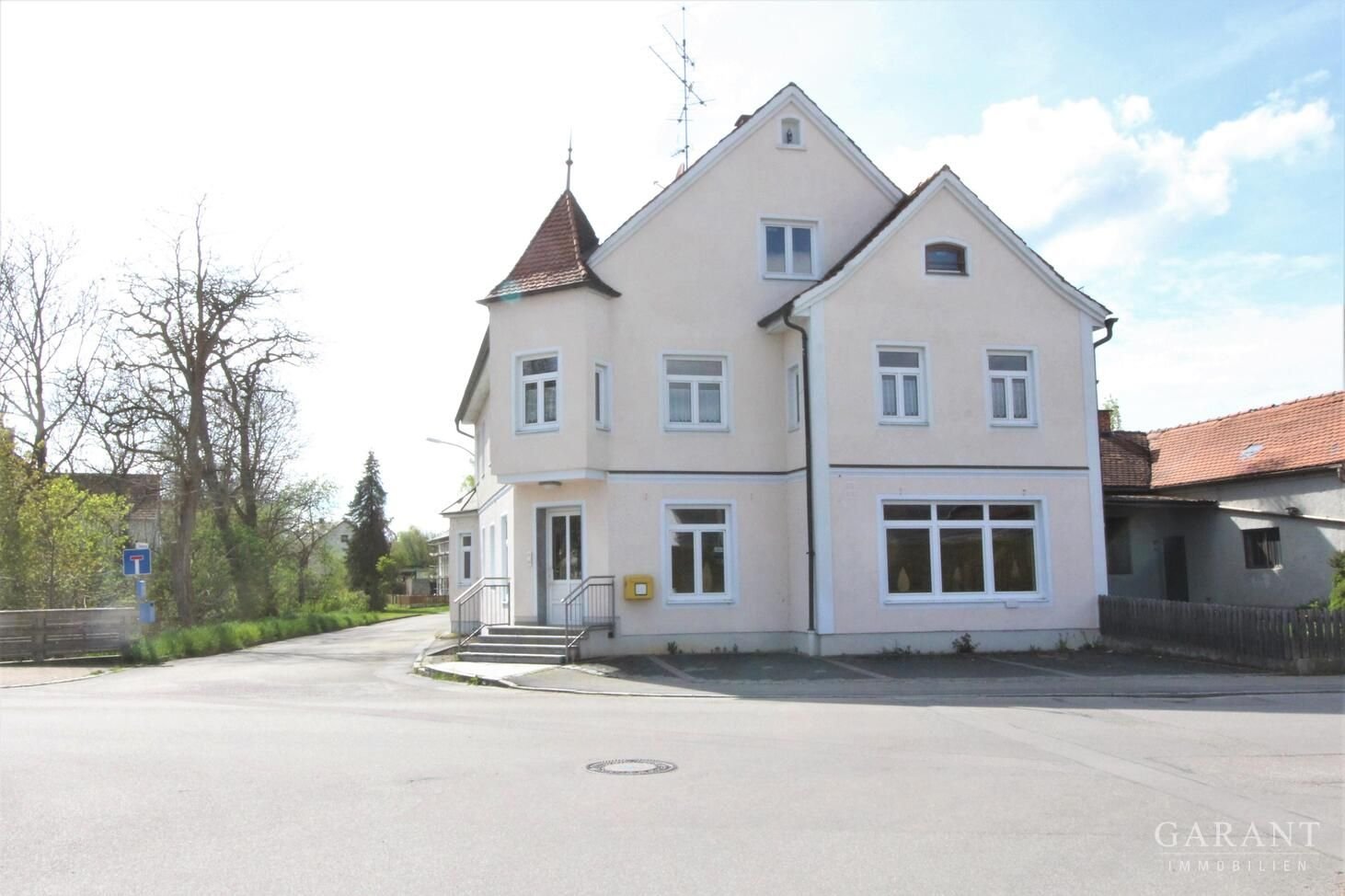 6 Schlafzimmer Gebäude in Erding, Germany, Nr. 119611