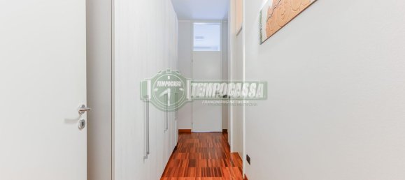 3-salle Appartement à Stezzano, Italy No. 145789 13