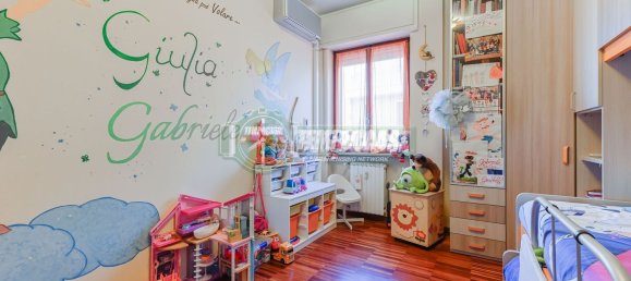 3-salle Appartement à Stezzano, Italy No. 145789 23