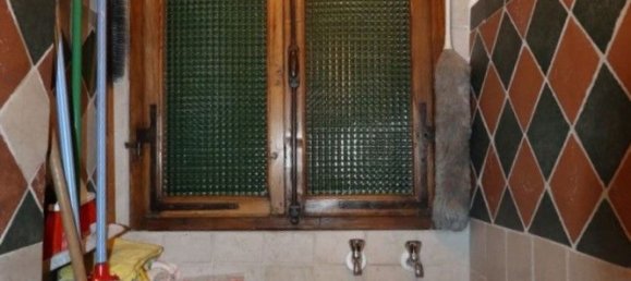 6غرفة منزل في Montevarchi, Italy رقم 142859 36