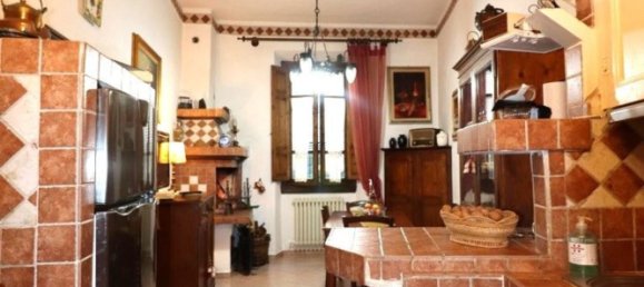 6غرفة منزل في Montevarchi, Italy رقم 142859 14