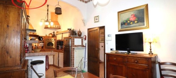 6غرفة منزل في Montevarchi, Italy رقم 142859 10