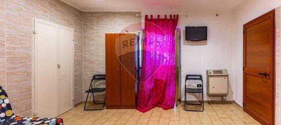 1 Schlafzimmer Wohnung in Bari, Italy, Nr. 297738 2