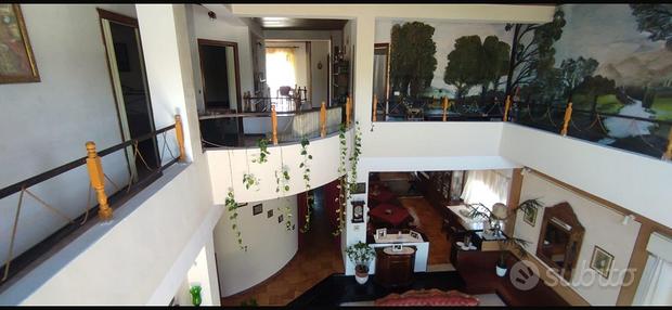 10 rooms Villa in Fiumefreddo di Sicilia, Italy No. 288921