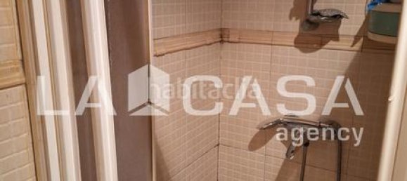 Apartamento T3 em Santa Coloma de Gramenet, Spain N.º 143277 24