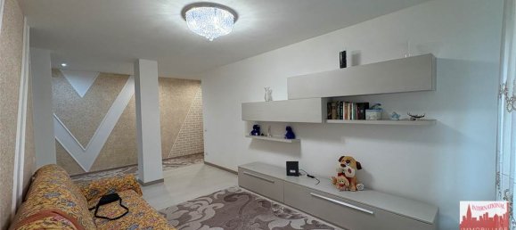 Apartamento T2 em Varese, Italy N.º 374167 9