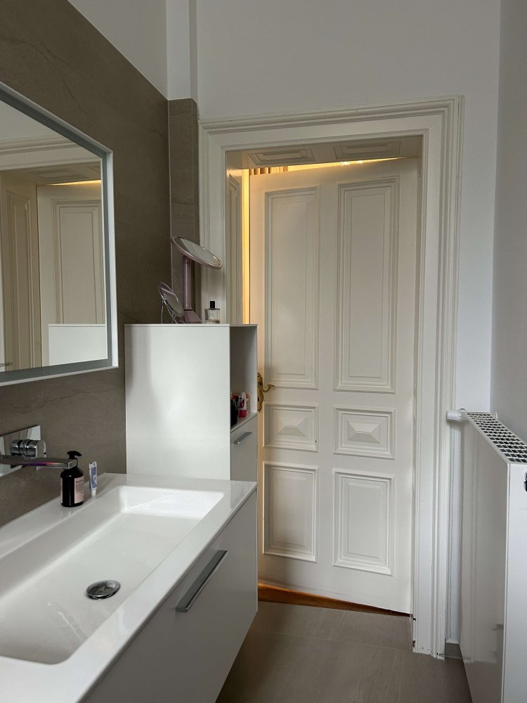 470m² Building in Wiesbaden, Germany No. 239122