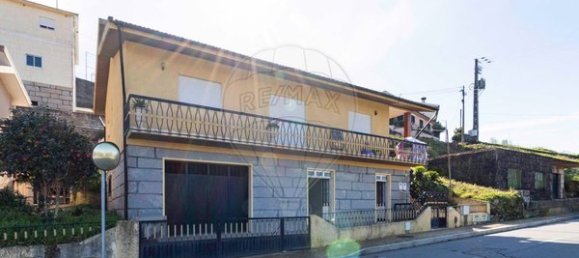 3 bedrooms House in Souselo, Portugal No. 185579 6