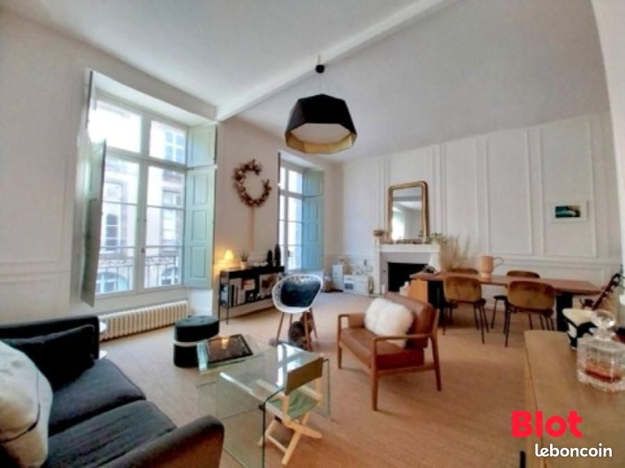 Apartamento de 2 dormitorios en Rennes, France No. 190596