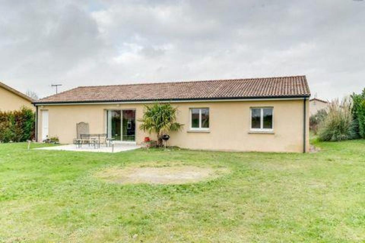 4 chambres Maison à Rochechouart, France No. 27194