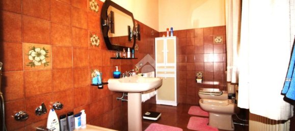 5 rooms House in Forlì, Italy No. 24759 23