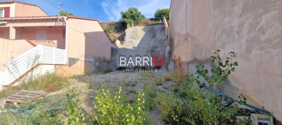Land in Collioure, France No. 282857 3