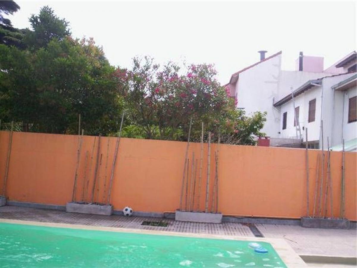 4 bedrooms House in Mar del Plata, Argentina No. 79970