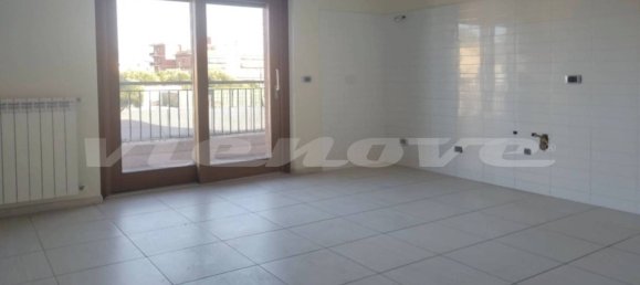 1 bedroom Apartment in Rome, Italy No. 337377 6