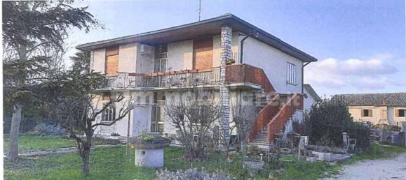 3 bedrooms Apartment in Crespino, Italy No. 351100 6
