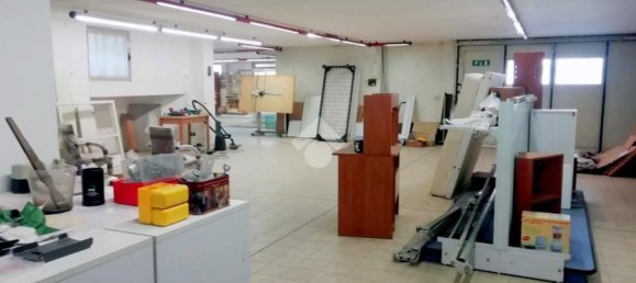 Propiedad comercial en Nave, Italy 240 m² No. 100023 19