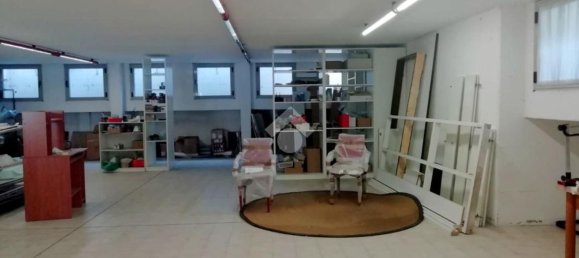 Propiedad comercial en Nave, Italy 240 m² No. 100023 16