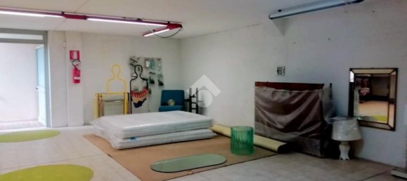 Propiedad comercial en Nave, Italy 240 m² No. 100023 5