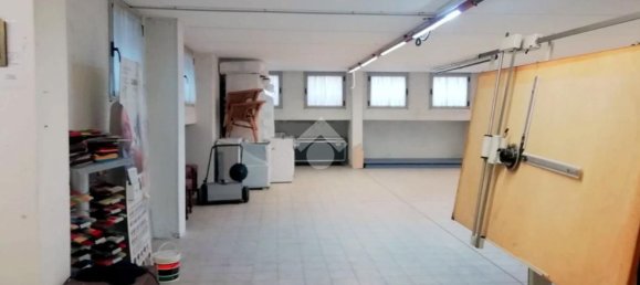 Propiedad comercial en Nave, Italy 240 m² No. 100023 10