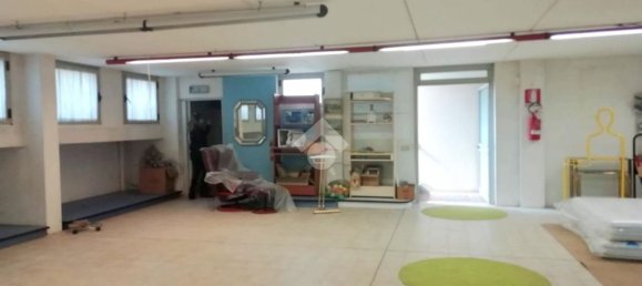 Propiedad comercial en Nave, Italy 240 m² No. 100023 18