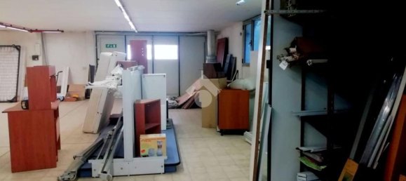 Propiedad comercial en Nave, Italy 240 m² No. 100023 8