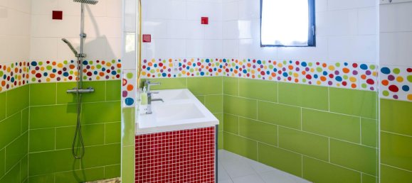 Casa de 9 dormitorios en Althen-des-Paluds, France No. 294740 16