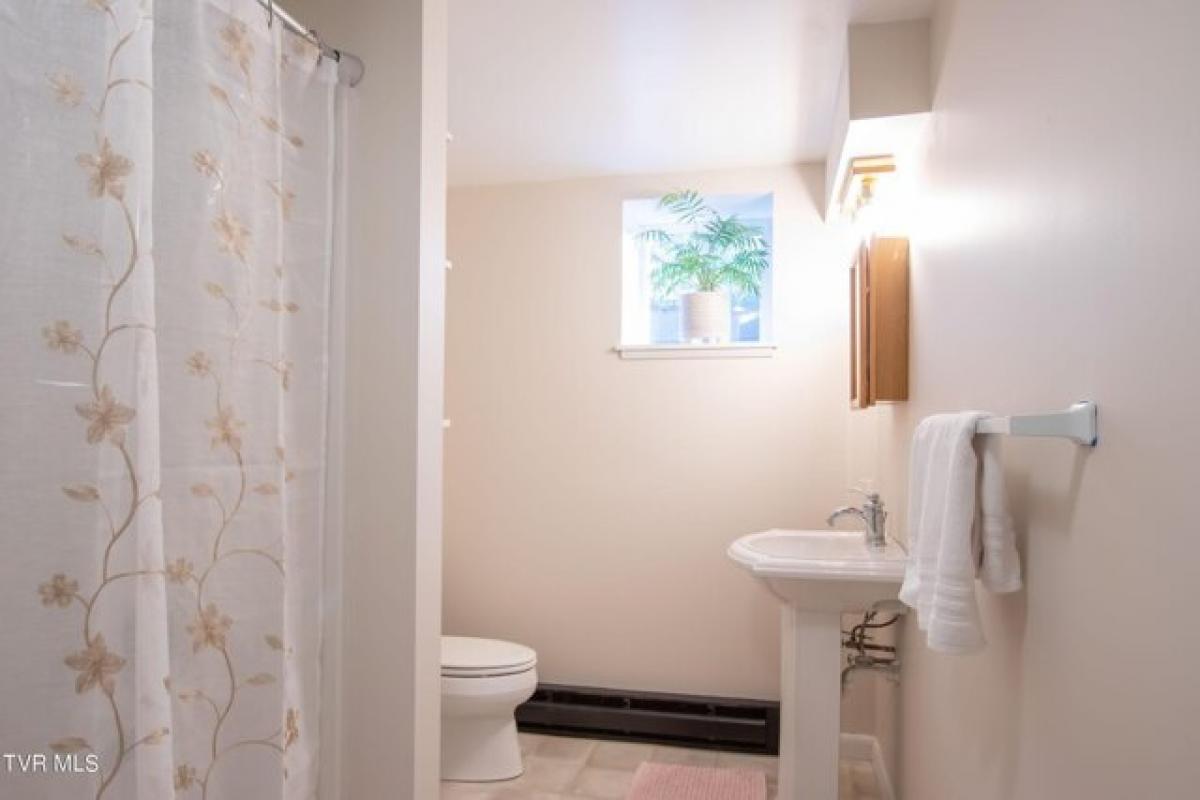 Дом с 3 спальнями в Бристоль, США № 427181