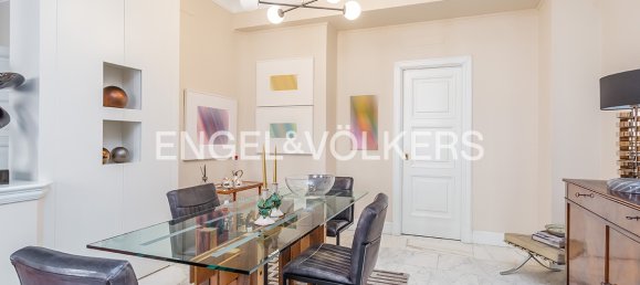 4 bedrooms Apartment in Rome, Italy No. 131300 6