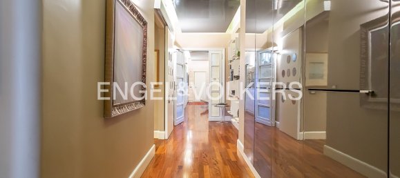 4 bedrooms Apartment in Rome, Italy No. 131300 9