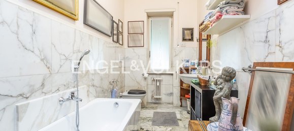 4 bedrooms Apartment in Rome, Italy No. 131300 16
