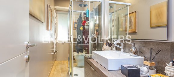 4 bedrooms Apartment in Rome, Italy No. 131300 17