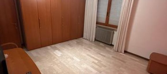 6 rooms Apartment in Torri di Quartesolo, Italy No. 298553 3