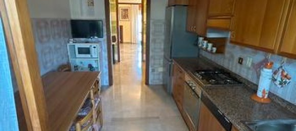 6 rooms Apartment in Torri di Quartesolo, Italy No. 298553 2