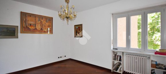 2 bedrooms Apartment in Ivrea, Italy No. 305697 4