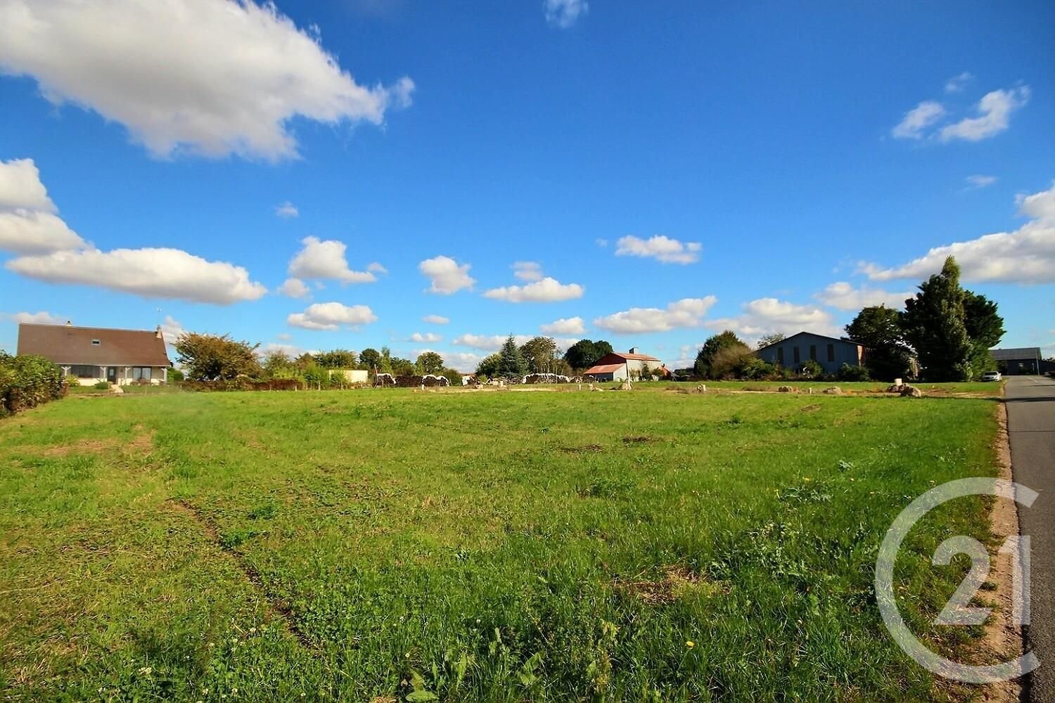  Land in Seris, France No. 216158