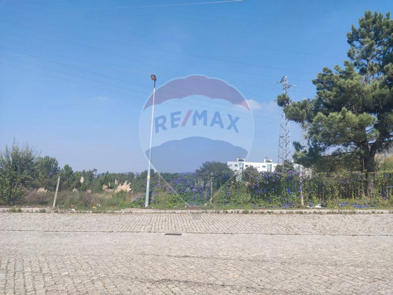 Terreno en Fanzeres, Portugal 1830 m² No. 32065