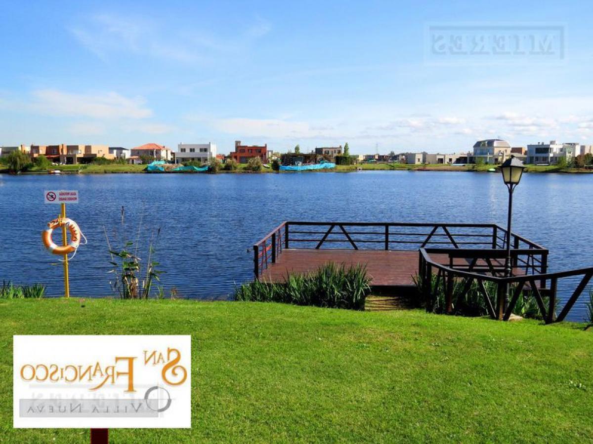  Land in Tigre, Argentina No. 117998