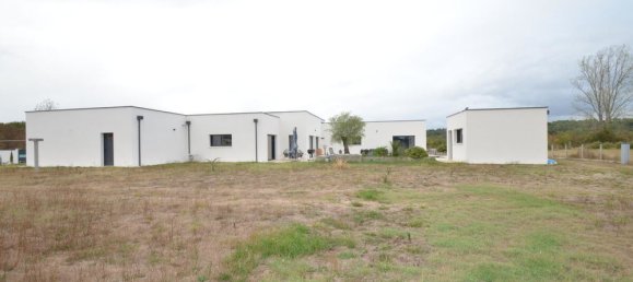 3 bedrooms House in Dordogne, France No. 338617 3