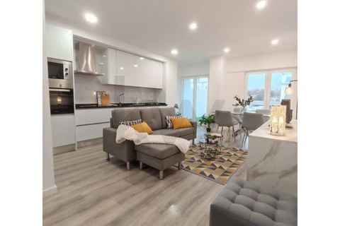 3 bedrooms Apartment in Lisbon, Portugal No. 297355