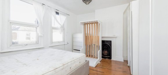 3 bedrooms House in Watford, United Kingdom No. 6061 15