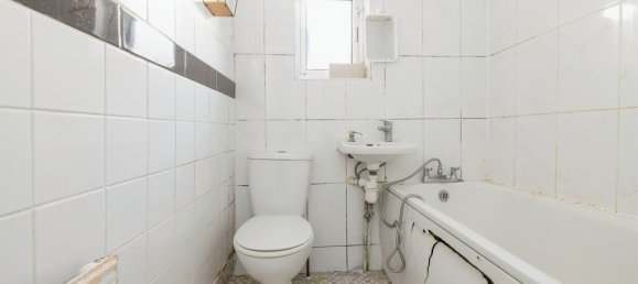 3 bedrooms House in Watford, United Kingdom No. 6061 11