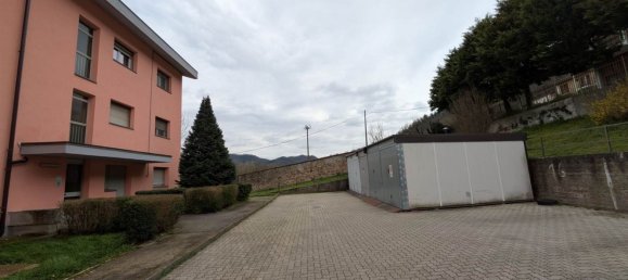 3 rooms Apartment in Lauriano, Italy No. 70047 24