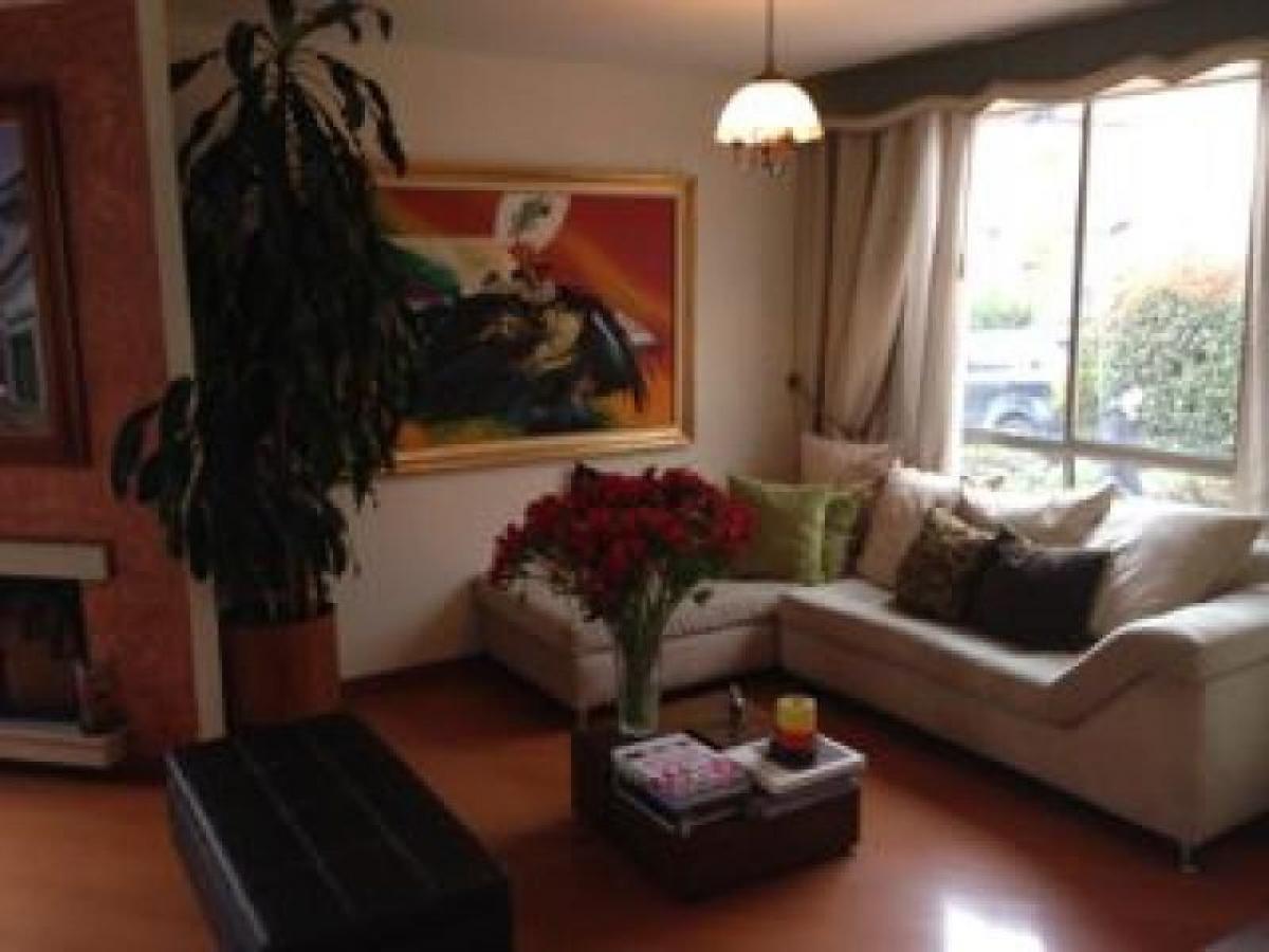 4 bedrooms House in Bogota, Colombia No. 12364