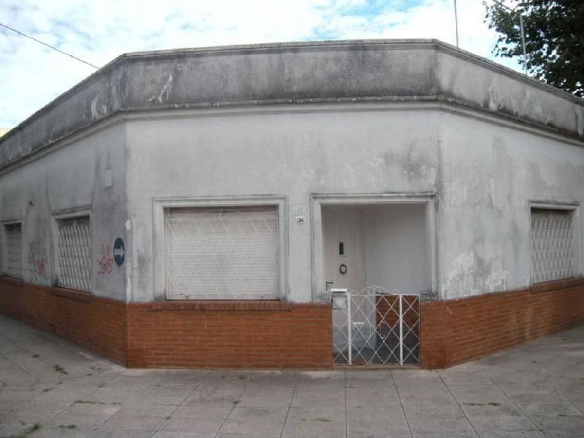 2 bedrooms House in General San Martin, Argentina No. 4711