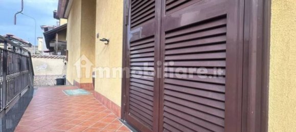 Apartamento de 4 dormitorios en Giugliano in Campania, Italy No. 260760 16